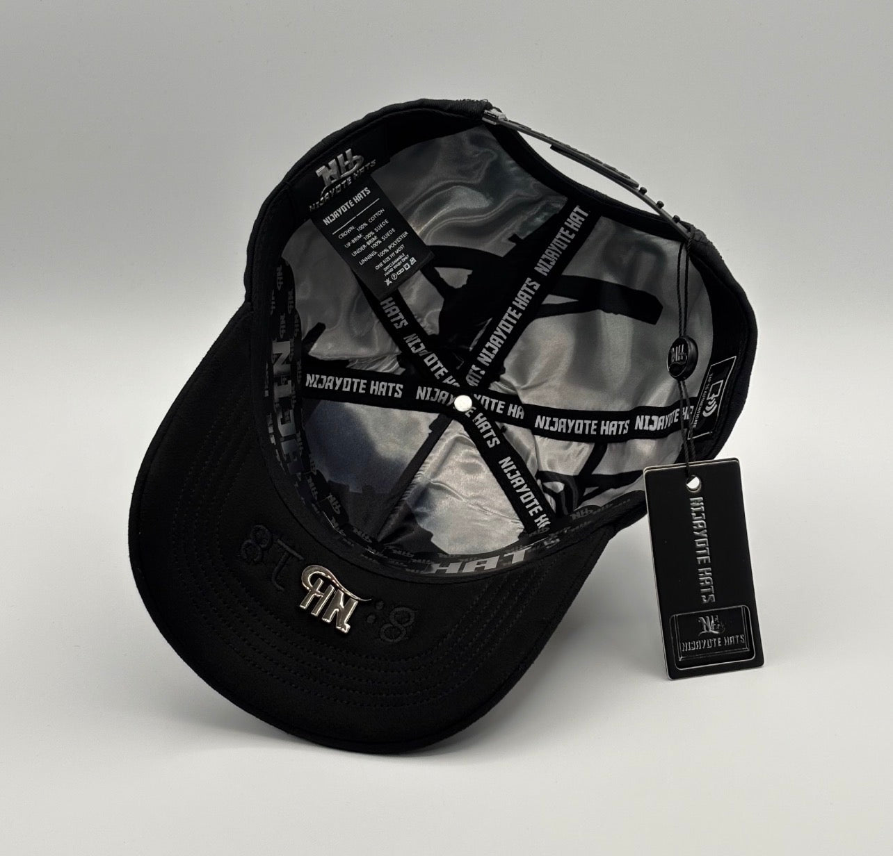Cruz black