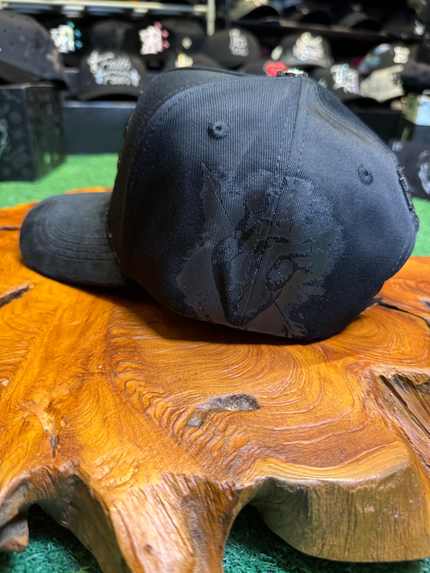YSRAEL BARAJAS x JJ HATS NEGRA