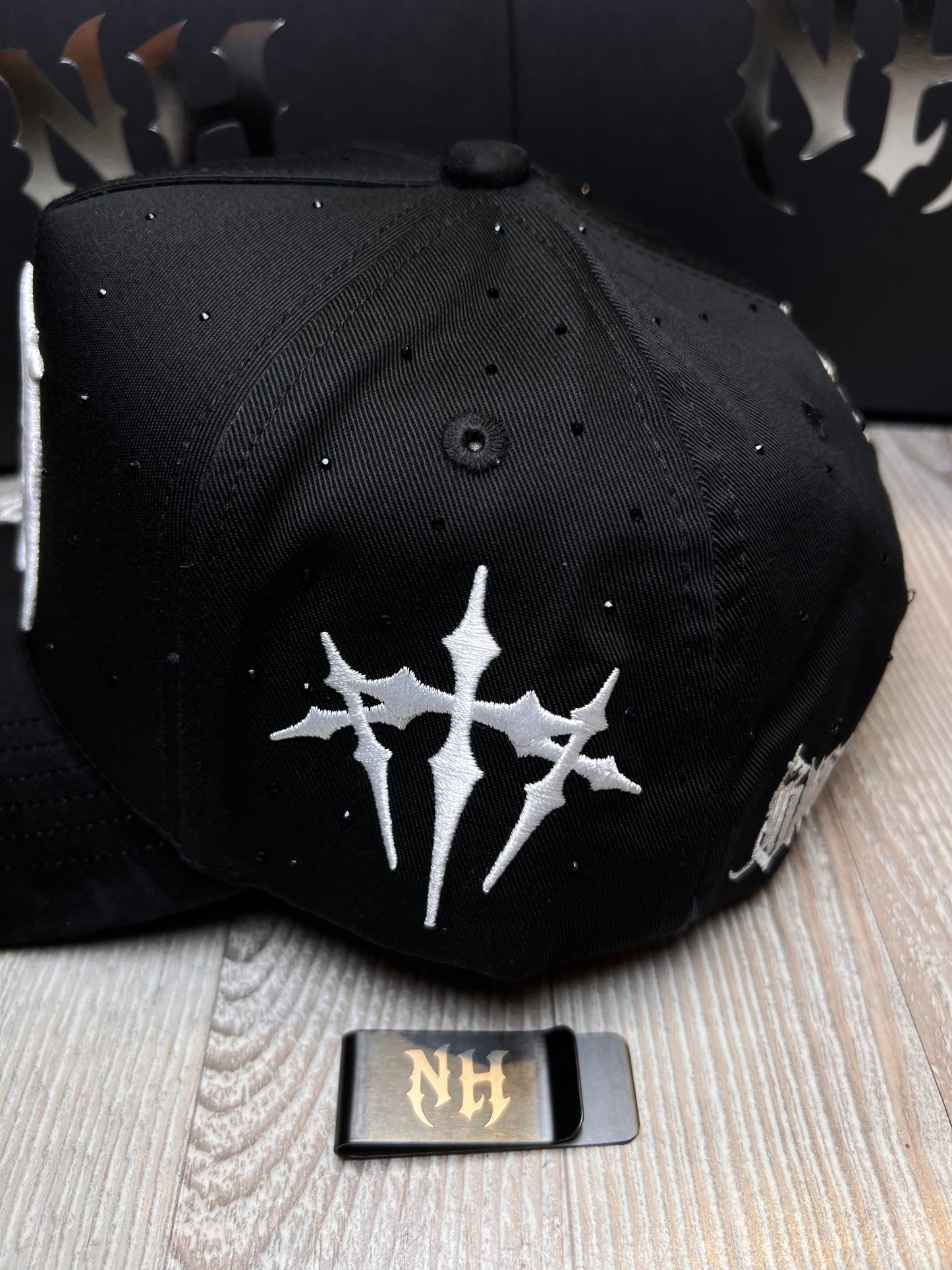 NH LA BLESSED CRYSTAL