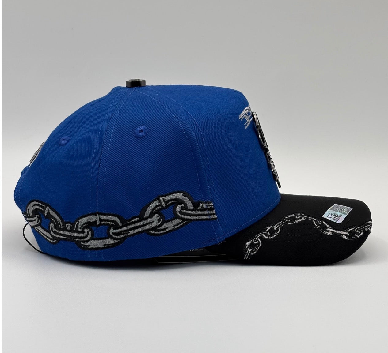 SD metal chains blue