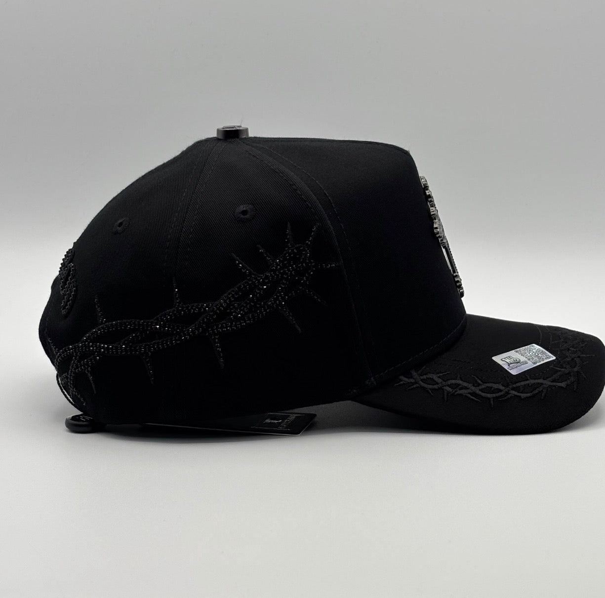 Cruz black